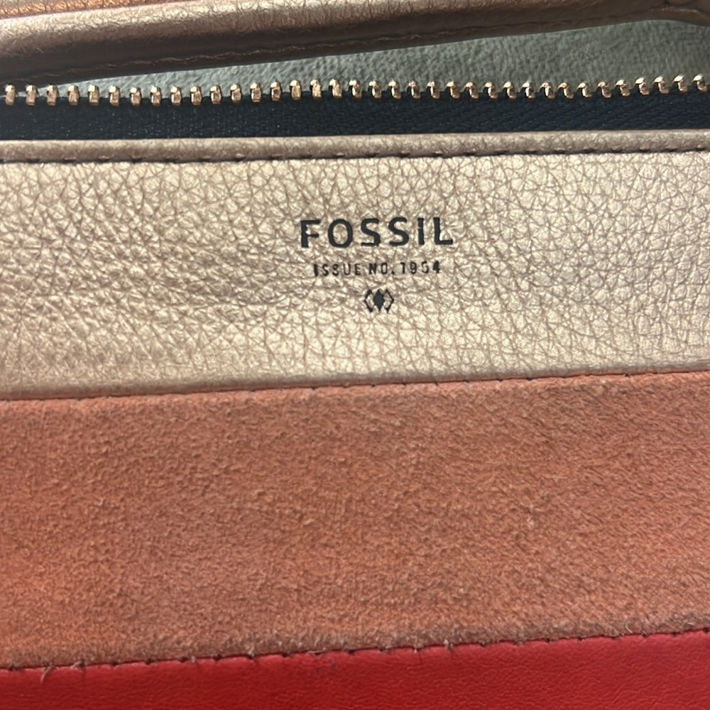 Fossil Wristlet - Picture 2 of 4